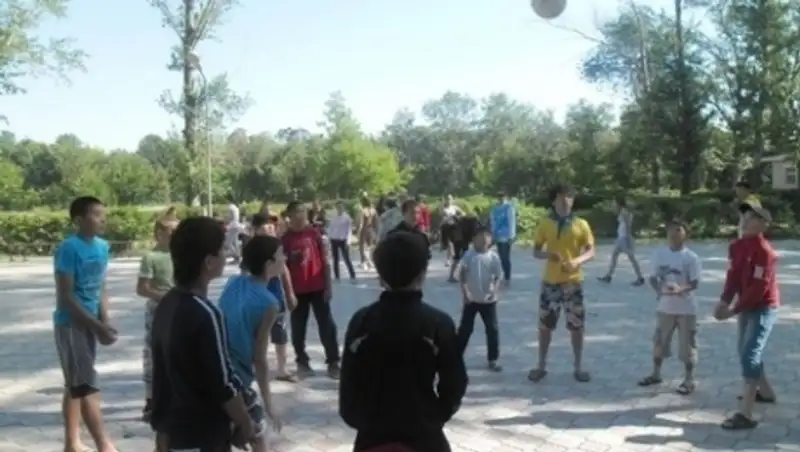 Восемь районов ЗКО не готовы к летнему отдыху детей