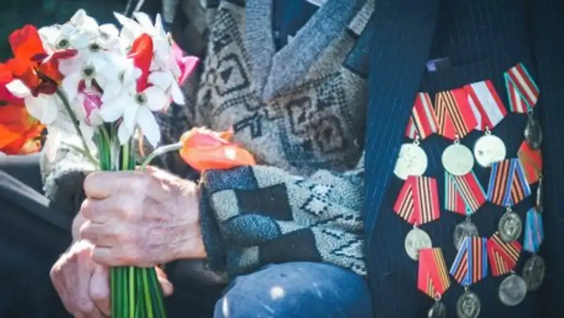 Парламент РК принял поправки в соглашение о льготах для участников ВОВ