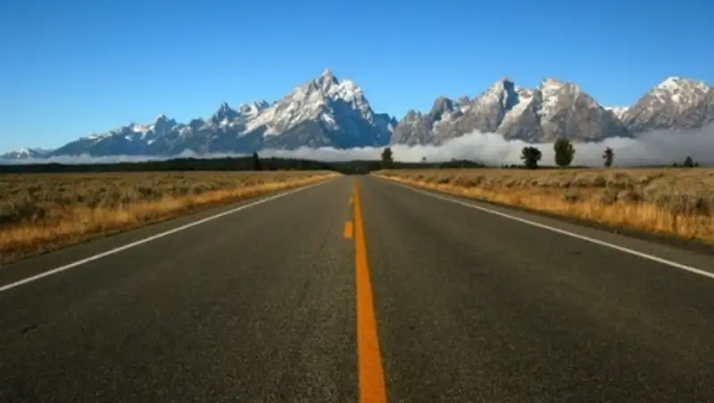 Астану и регионы свяжут 12 автодорожных проектов стоимостью 2,4 трлн тенге