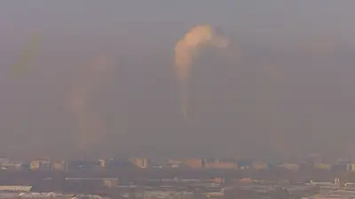 "Видим, чем дышим": безветрие для жителей Усть-Каменогорска подобно приговору, фото - Новости Zakon.kz от 10.03.2023 13:21