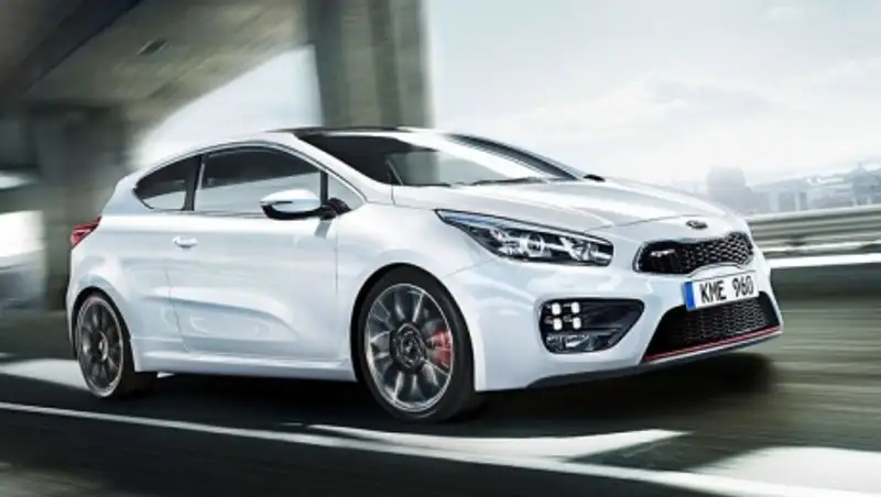 KIA cee’d сменил дизайн и получил новые моторы
