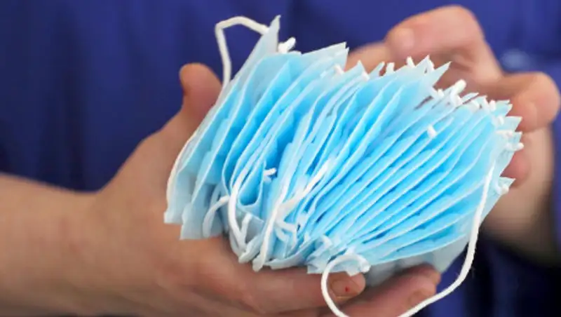 Названа фиксированная цена масок в Алматы