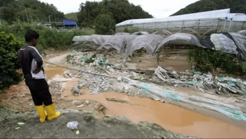 На востоке Малайзии объявлено штормовое предупреждение