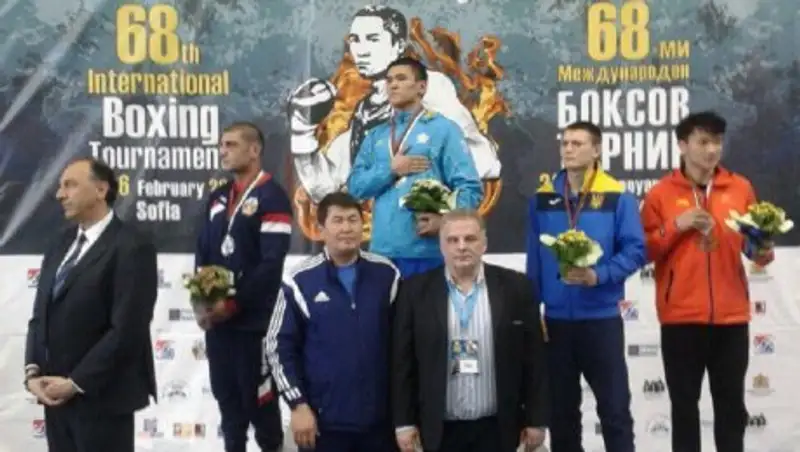 Казахстанский боксер Турсынбай Кулахмет стал чемпионом турнира в Болгарии