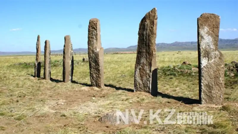 Под Карагандой восстановлено древнее святилище, фото - Новости Zakon.kz от 15.11.2013 18:46