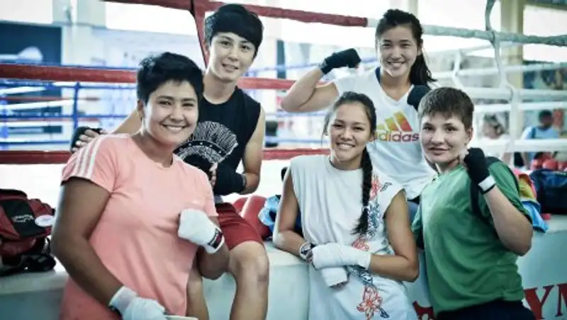 Казахстанки примут участие в международном турнире по боксу в Сербии