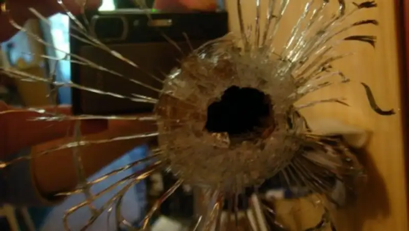 В Алматинской области пьяный мужчина, "охотясь" в огороде, обстрелял дом соседей