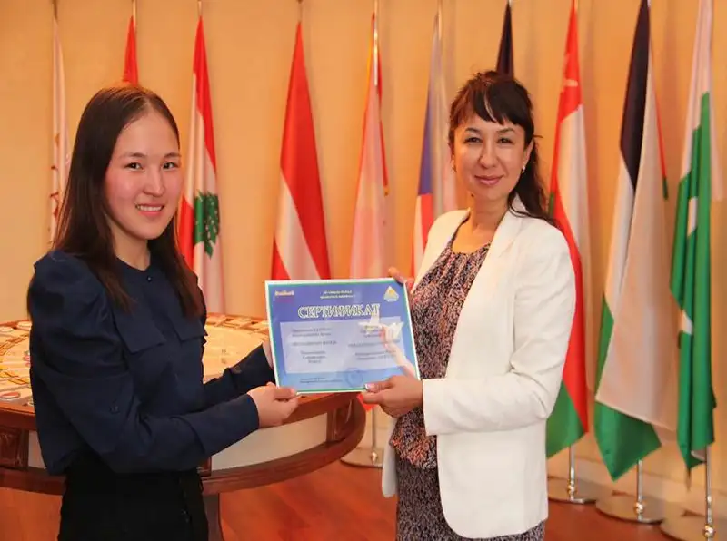 КАЗГЮУ поддерживает талантливую молодежь страны КАЗГЮУ поддерживает талантливую молодежь страны, фото - Новости Zakon.kz от 09.02.2017 15:20