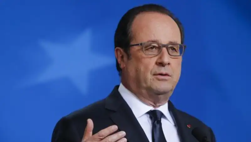 Уровень популярности президента Франции достиг новой рекордно низкой отметки