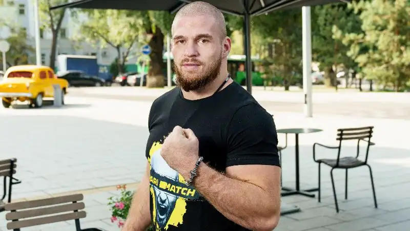 Артем Резников дал прогноз на бой Орловского