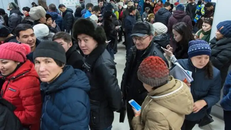 Генпрокуратура: чиновники напрасно гоняли миллионы людей в ЦОНы