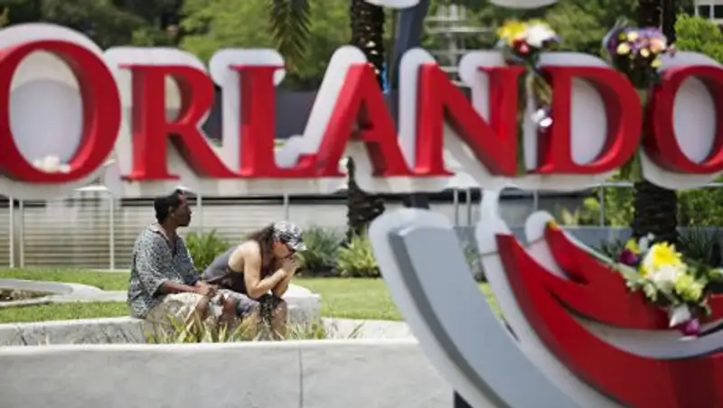 Стрелок из Орландо отправлял СМС своей жене во время расправы в клубе