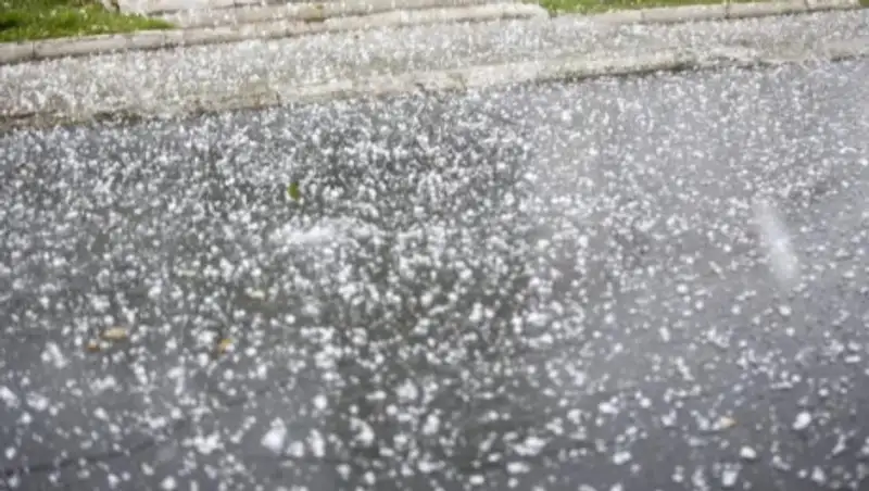 Град прошел в Алматы