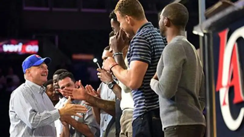 Балмер заставит своих баскетболистов отказаться от гаджетов Apple