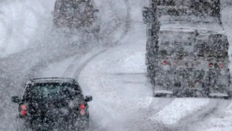 В Акмолинской области и Актюбинской области сохраняется ограничение движения авто