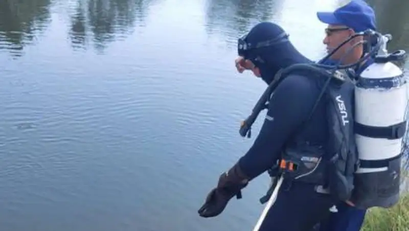 Пропавшего мужчину нашли мертвым в озере в Карагандинской области