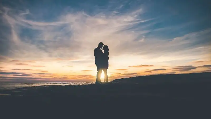 Амурный гороскоп: как ведут себя влюбленные разных знаков зодиака