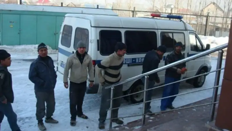 Миграционные полицейские СКО вылавливают нелегалов