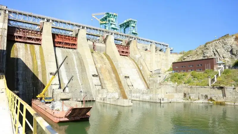Усть-Каменогорскую и Шульбинскую ГЭС передадут "Самрук-Казына"