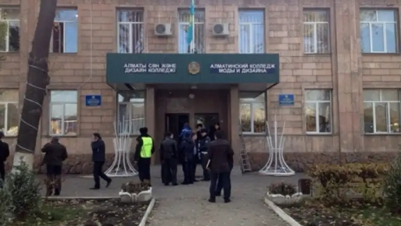 В Алматы представитель погибшей девочки ходатайствует об оправдании преподавателя НВП