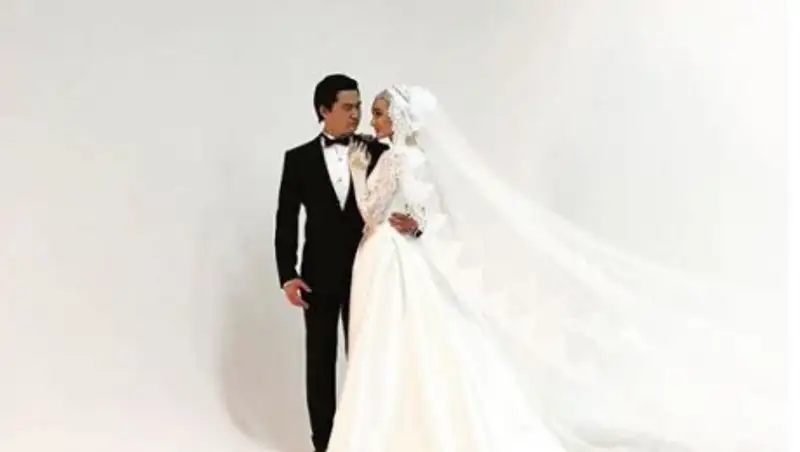 Торегали Тореали "холодно" поздравил жену с днем рождения