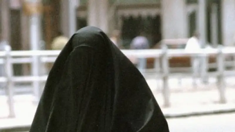 Порно планеталарынан сәлем Сыныптастары туралы бейне