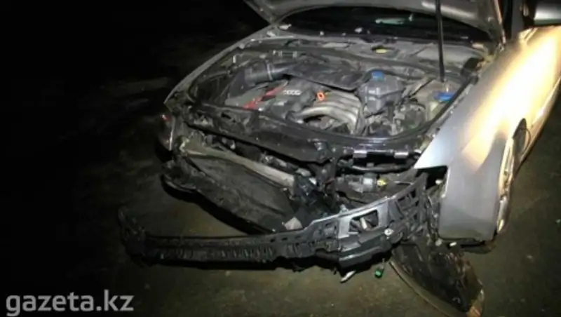 Халатность дорожных рабочих привела к массовому ДТП в Алматы