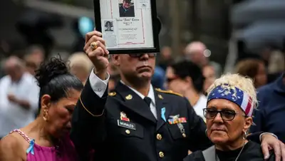 Зачитали имена погибших в теракте 11 сентября, фото - Новости Zakon.kz от 12.09.2022 01:48