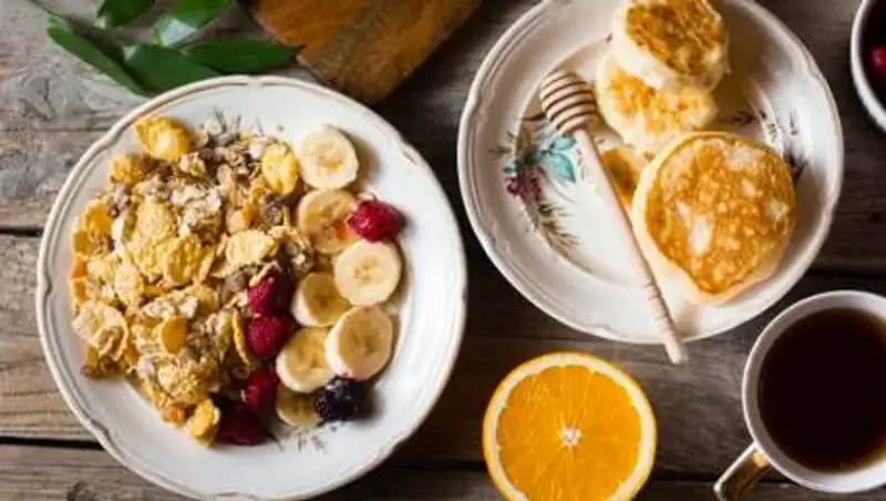 Названы продукты, которые плохо сочетаются с кофе