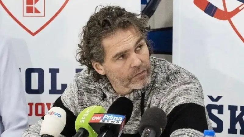 Легендарный Яромир Ягр забил  первую шайбу после 50-летия