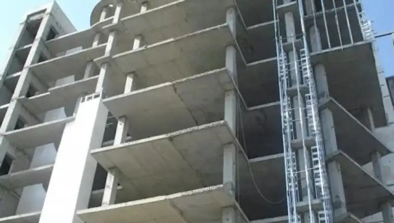 В Талдыкоргане скончалась девятиклассница, упав с восьмого этажа