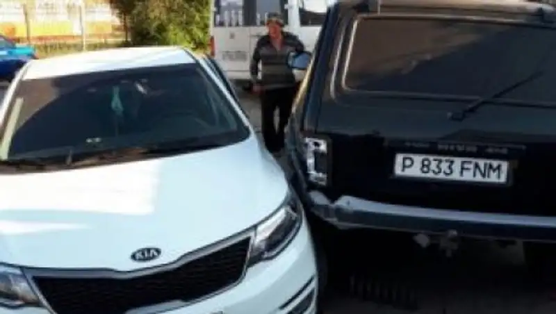 Молодожёны в день свадьбы попали в ДТП в Костанае