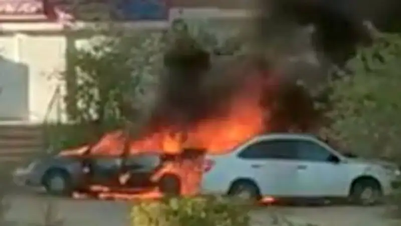 В Актау взорвался автомобиль