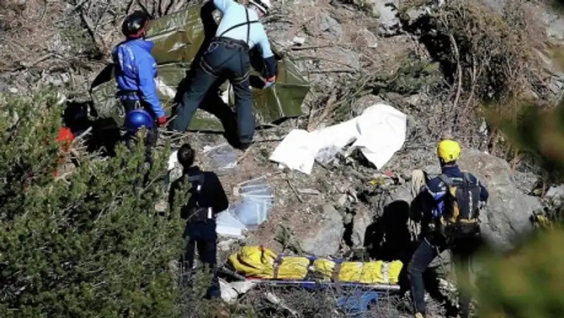 Тела погибших при крушении в Альпах самолета Airbus идентифицированы - МИД РК