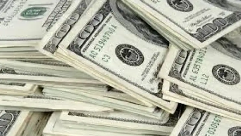 Объемы интервенций Нацбанка на валютном рынке в апреле снизились