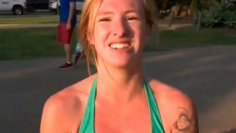 Американская королева красоты предпочла татуировку короне