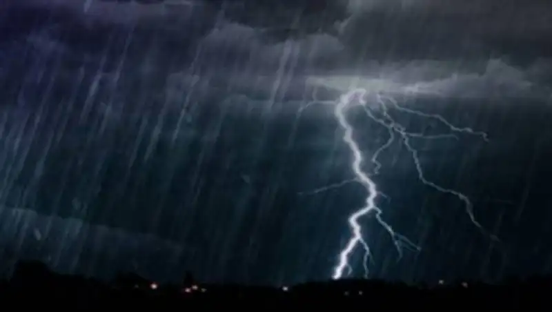 В пяти областях Казахстана объявлено штормовое предупреждение