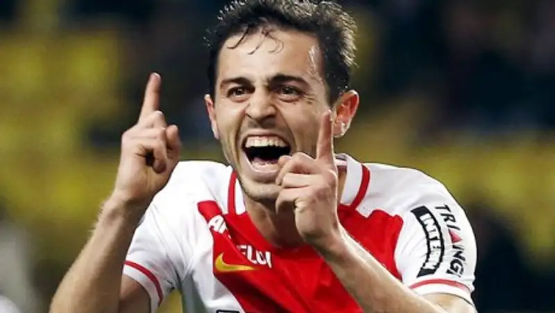 10 главных футбольных трансферов лета в Европе на данный момент