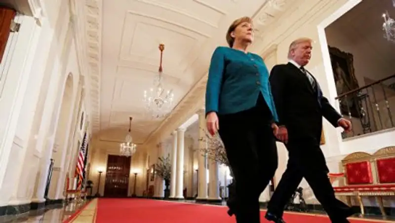 Трамп выставил Меркель счет на 375 млрд долларов за услуги НАТО