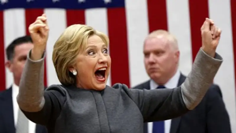 Больше половины американцев считают Хиллари Клинтон "нечестной"