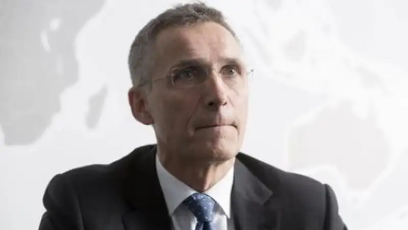 Генсек НАТО выступил против холодной войны с Россией