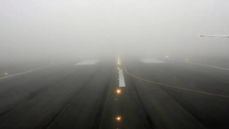 Самолеты из Алматы и Астаны не смогли попасть в аэропорт Павлодара из-за погодных условий 