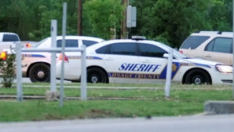 В США охотник на зомби ранил темнокожего полицейского