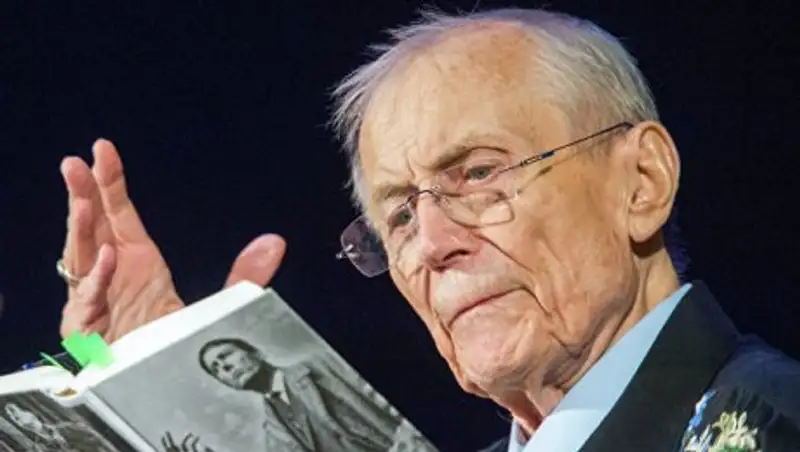 Евгений Евтушенко: больше, чем поэт