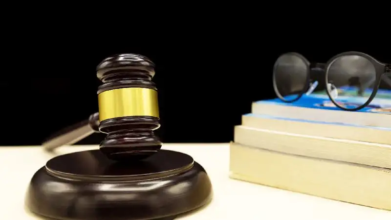 Более 30 судей освобождены от должности за три года