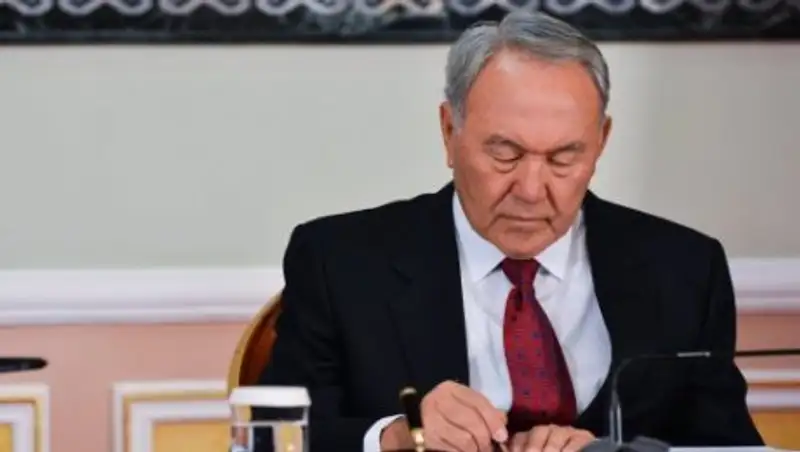 Президент издал указ по реализации поправок в Конституцию РК