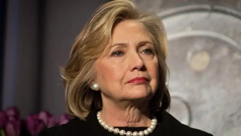 WikiLeaks: штаб Клинтон держит в секрете неофициальные встречи с донорами