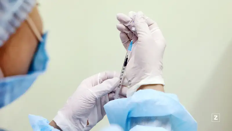 Сколько детей и беременных вакцинировались Pfizer в Казахстане