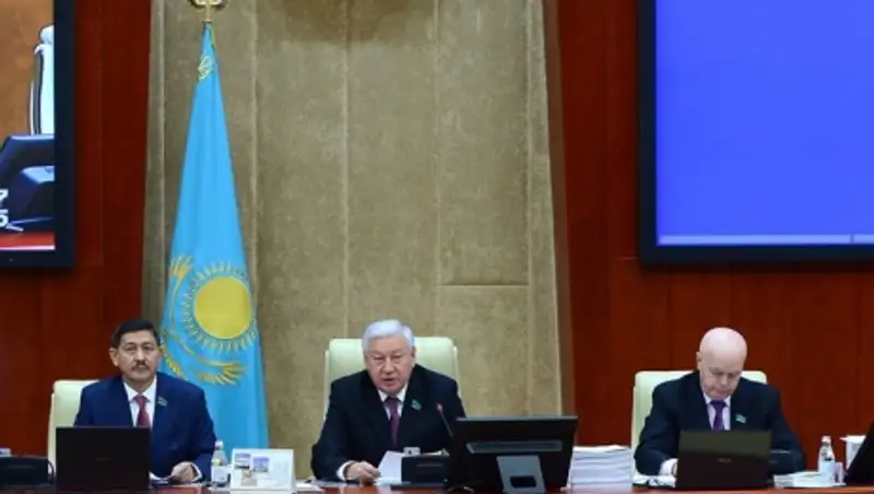 Ряд законопроектов рассмотрит Мажилис