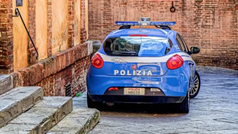 Римская полиция задержала преступника, отрезавшего сестре ноги